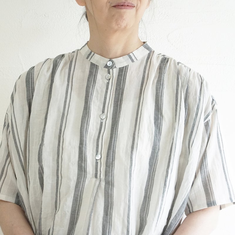 Branch m‘.,ブランチエム,ナチュラル,30代,40代,50代,60代,コットン,ゆったり,綿,シャツ,ブラウス,シャツブラウス,ストライプシャツ,ストライプブラウス,綿シャツ,綿ブラウス,コットンブラウス,コットンシャツ, ,ノースリーブブラウス,バンドカラー,バンドカラーブラウス,チュニック,チュニックブラウス