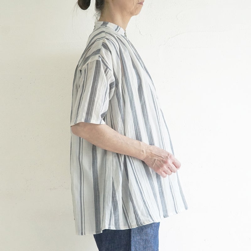 Branch m‘.,ブランチエム,ナチュラル,30代,40代,50代,60代,コットン,ゆったり,綿,シャツ,ブラウス,シャツブラウス,ストライプシャツ,ストライプブラウス,綿シャツ,綿ブラウス,コットンブラウス,コットンシャツ, ,ノースリーブブラウス,バンドカラー,バンドカラーブラウス,チュニック,チュニックブラウス