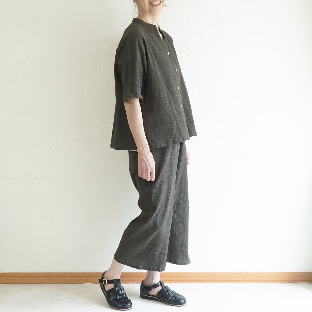 Branch m‘.,ブランチエム,ナチュラル,30代,40代,50代,60代,コットン,綿,ゆったり,ブラウス,半袖,シャツ,シャツブラウス,半袖シャツ,半袖ブラウス,キーネック,キーネックブラウス,キーネックシャツ,高島ちぢみ,楊柳,セットアップ