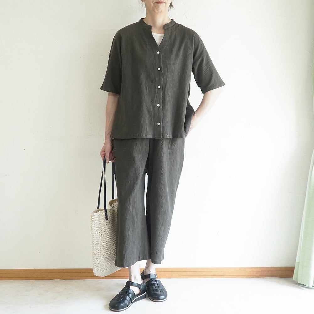 Branch m‘.,ブランチエム,ナチュラル,30代,40代,50代,60代,コットン,綿,ゆったり,ブラウス,半袖,シャツ,シャツブラウス,半袖シャツ,半袖ブラウス,キーネック,キーネックブラウス,キーネックシャツ,高島ちぢみ,楊柳,セットアップ
