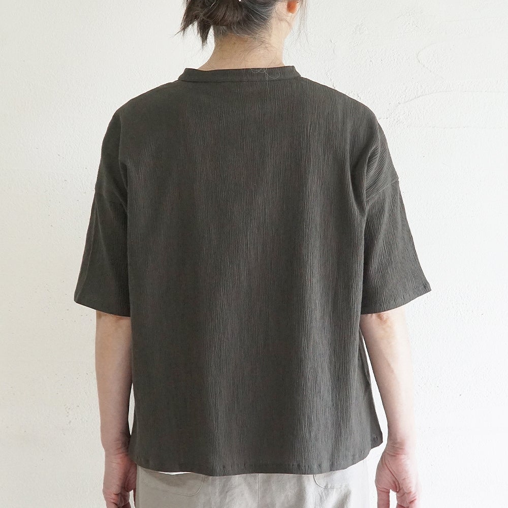 Branch m‘.,ブランチエム,ナチュラル,30代,40代,50代,60代,コットン,綿,ゆったり,ブラウス,半袖,シャツ,シャツブラウス,半袖シャツ,半袖ブラウス,キーネック,キーネックブラウス,キーネックシャツ,高島ちぢみ,楊柳,セットアップ