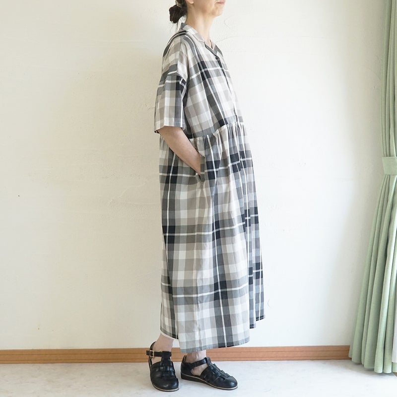 Branch m‘.,ブランチエム,ナチュラル,30代,40代,50代,60代,コットン,綿,ゆったり,ワンピース,開襟ワンピース,フレアワンピース