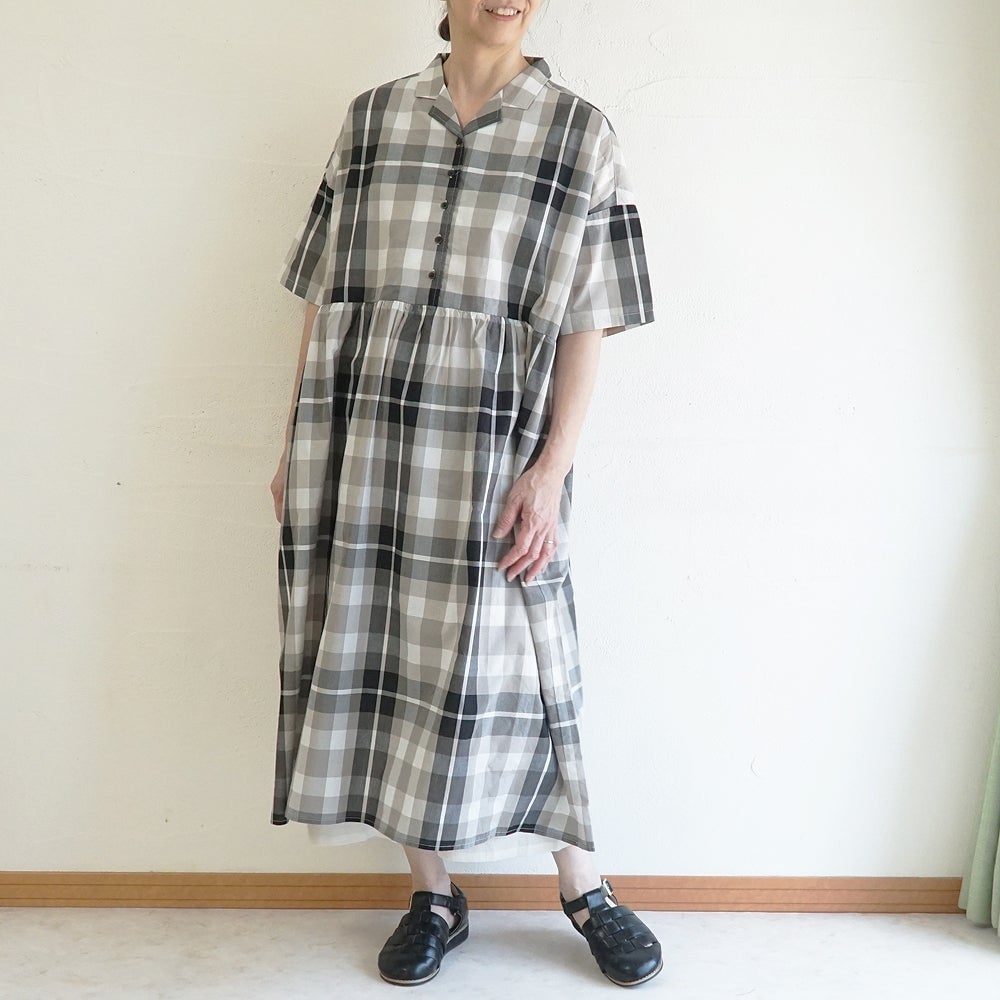 Branch m‘.,ブランチエム,ナチュラル,30代,40代,50代,60代,コットン,綿,ゆったり,ワンピース,開襟ワンピース,フレアワンピース