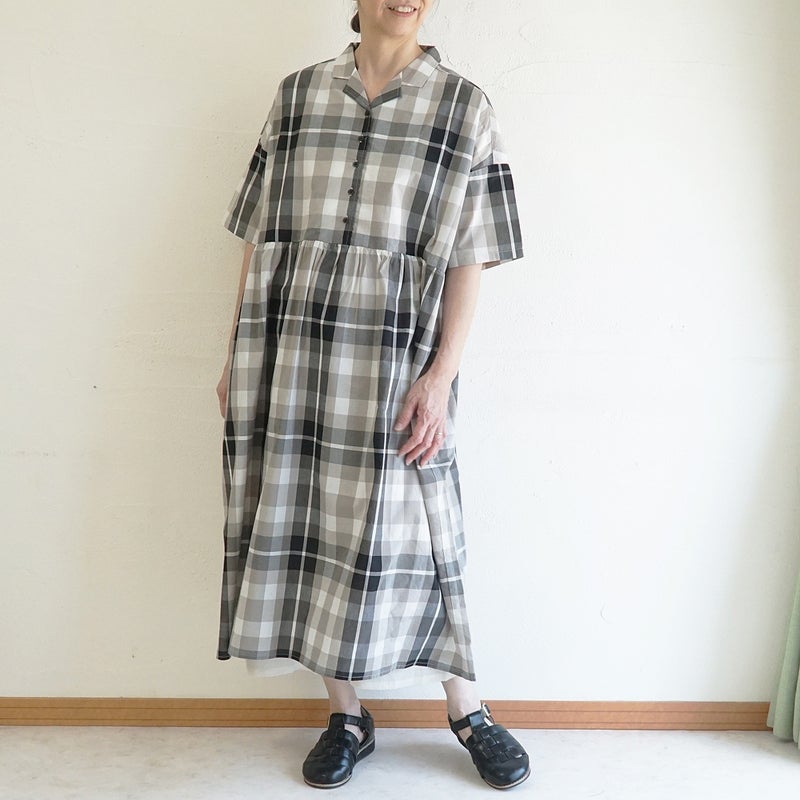 Branch m‘.,ブランチエム,ナチュラル,30代,40代,50代,60代,コットン,綿,ゆったり,ワンピース,開襟ワンピース,フレアワンピース