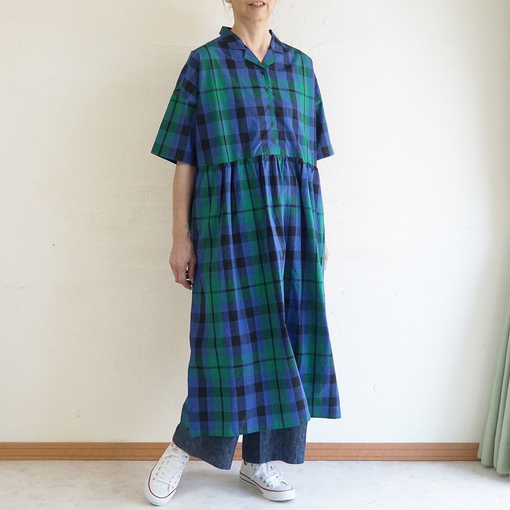 Branch m‘.,ブランチエム,ナチュラル,30代,40代,50代,60代,コットン,綿,ゆったり,ワンピース,開襟ワンピース,フレアワンピース