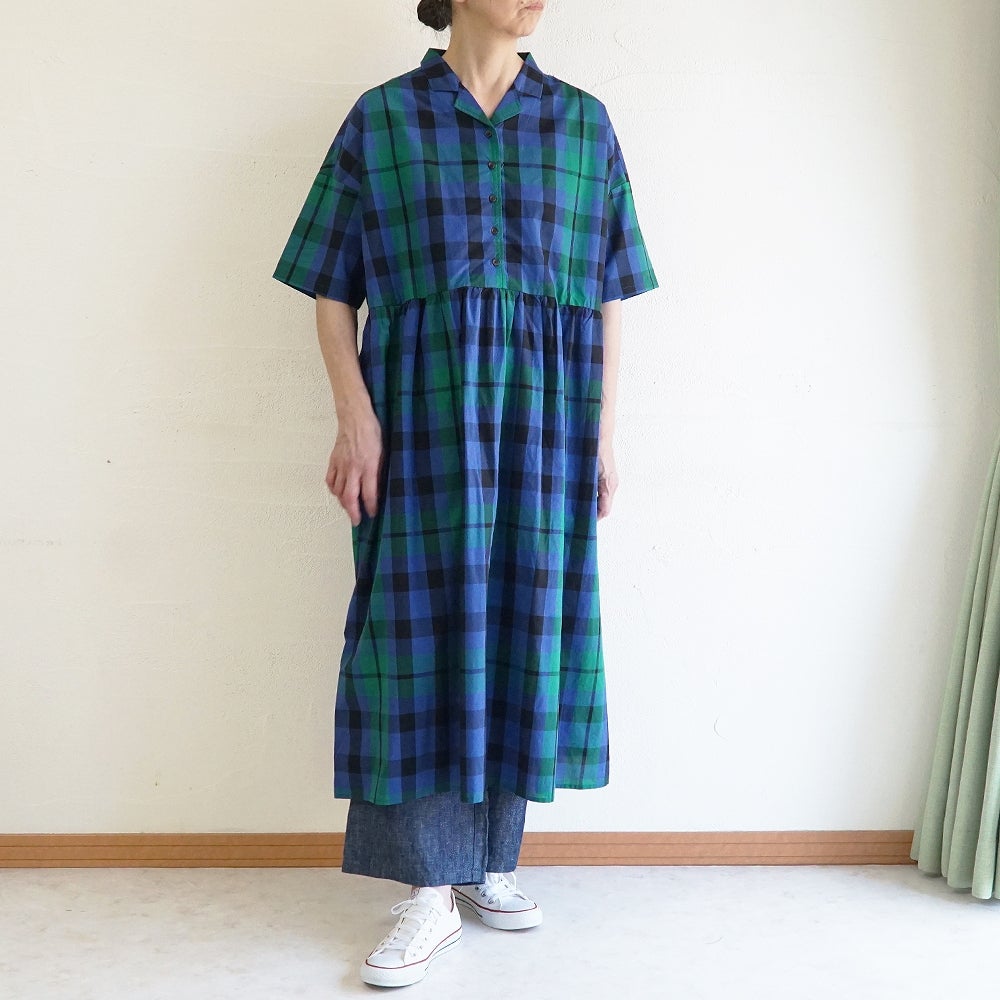 Branch m‘.,ブランチエム,ナチュラル,30代,40代,50代,60代,コットン,綿,ゆったり,ワンピース,開襟ワンピース,フレアワンピース