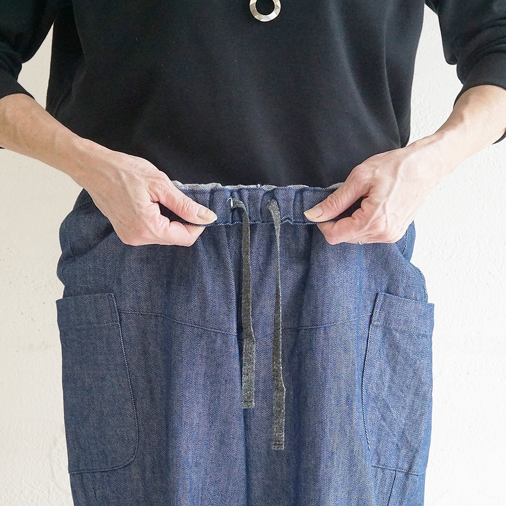 Branch m‘.,ブランチエム,ナチュラル,30代,40代,50代,60代,コットン,綿,ゆったり,パンツ,デニム,デニムパンツ,テーパードパンツ,デニムテーパードパンツ,サイドポケット,サイドポケットパンツ