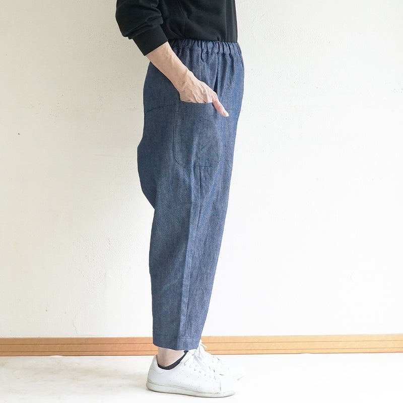Branch m‘.,ブランチエム,ナチュラル,30代,40代,50代,60代,コットン,綿,ゆったり,パンツ,デニム,デニムパンツ,テーパードパンツ,デニムテーパードパンツ,サイドポケット,サイドポケットパンツ