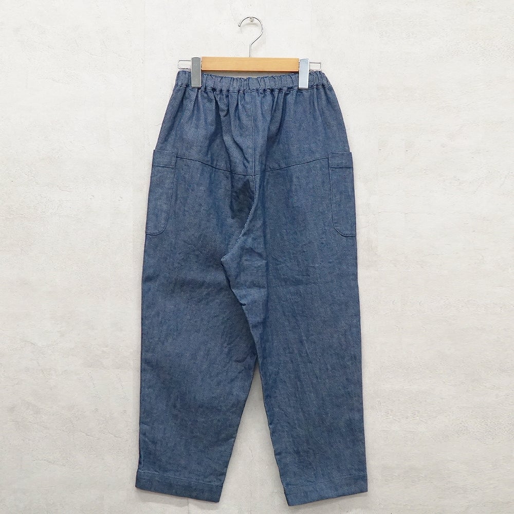 Branch m‘.,ブランチエム,ナチュラル,30代,40代,50代,60代,コットン,綿,ゆったり,パンツ,デニム,デニムパンツ,テーパードパンツ,デニムテーパードパンツ,サイドポケット,サイドポケットパンツ