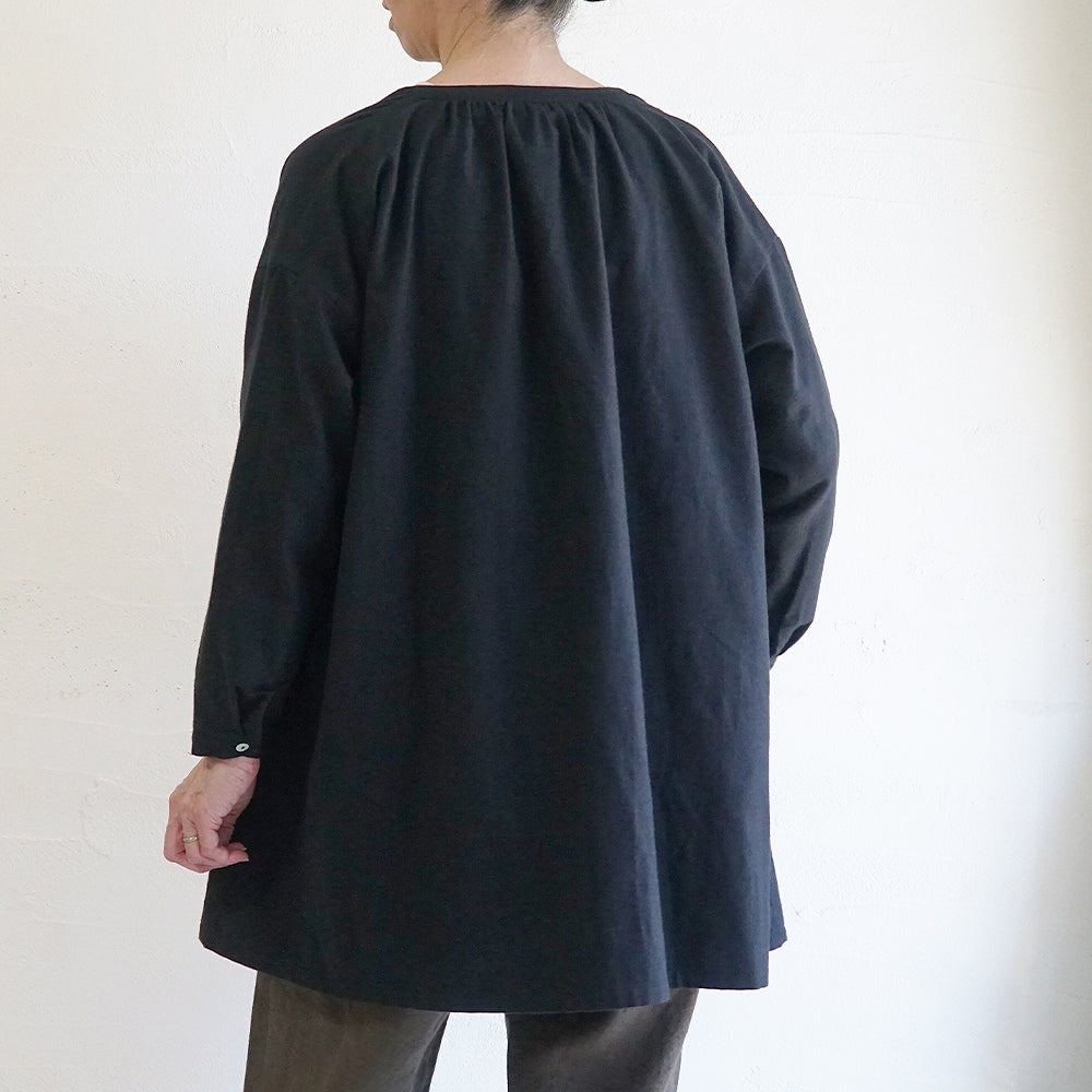 Branch m‘.,ブランチエム,ナチュラル,30代,40代,50代,60代,コットン,ゆったり,綿,ブラウス,シャツ,チュニック,チュニックブラウス,ギャザーブラウス,ギャザーチュニック,羽織