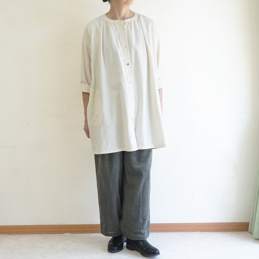 Branch m‘.,ブランチエム,ナチュラル,30代,40代,50代,60代,コットン,ゆったり,綿,ブラウス,シャツ,チュニック,チュニックブラウス,ギャザーブラウス,ギャザーチュニック,羽織