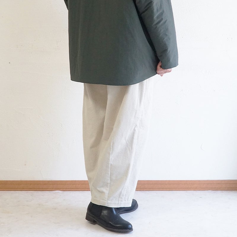 Branch m‘.,ブランチエム,ナチュラル,30代,40代,50代,60代,コットン,綿,ゆったり,ワイドパンツ,コクーンパンツ,コーデュロイパンツ,コーデュロイ,パンツ,バルーンパンツ,サッカーコール