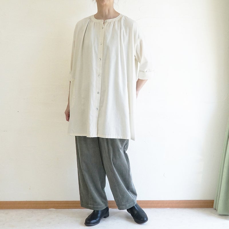 Branch m‘.,ブランチエム,ナチュラル,30代,40代,50代,60代,コットン,綿,ゆったり,ワイドパンツ,コクーンパンツ,コーデュロイパンツ,コーデュロイ,パンツ,バルーンパンツ,サッカーコール