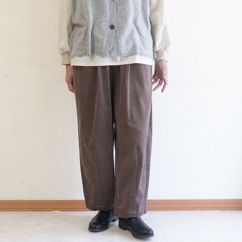 Branch m‘.,ブランチエム,ナチュラル,30代,40代,50代,60代,コットン,綿,ゆったり,ワイドパンツ,コクーンパンツ,コーデュロイパンツ,コーデュロイ,パンツ,バルーンパンツ,サッカーコール