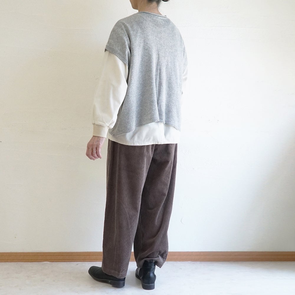 Branch m‘.,ブランチエム,ナチュラル,30代,40代,50代,60代,コットン,綿,ゆったり,ワイドパンツ,コクーンパンツ,コーデュロイパンツ,コーデュロイ,パンツ,バルーンパンツ,サッカーコール