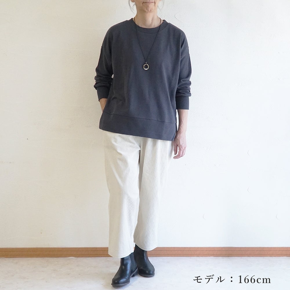 Branch m‘.,ブランチエム,ナチュラル,30代,40代,50代,60代,コットン,綿,ゆったり,テーパード,テーパードパンツ,コーデュロイパンツ,コーデュロイ,パンツ,サッカーコール