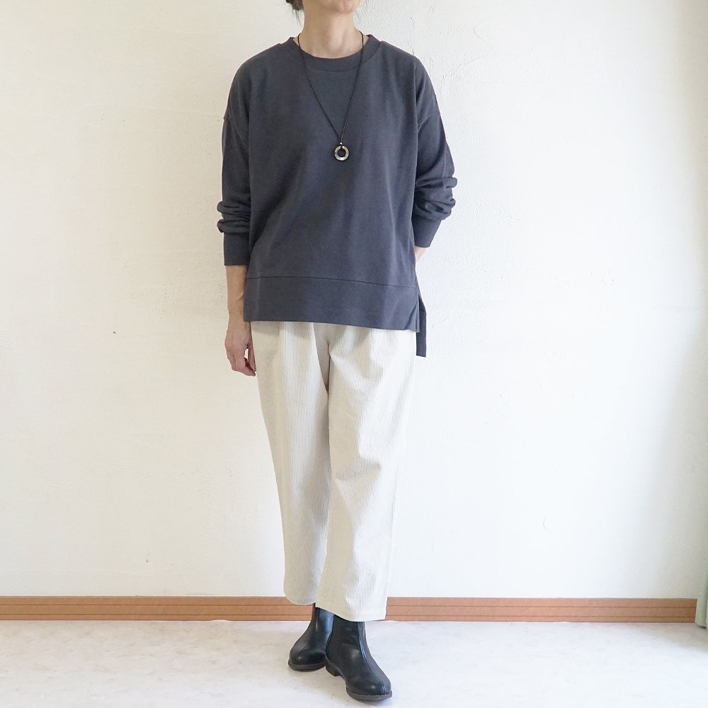 Branch m‘.,ブランチエム,ナチュラル,30代,40代,50代,60代,コットン,綿,ゆったり,テーパード,テーパードパンツ,コーデュロイパンツ,コーデュロイ,パンツ,サッカーコール