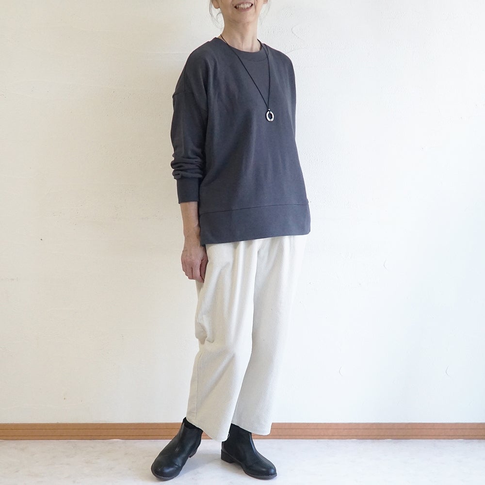 Branch m‘.,ブランチエム,ナチュラル,30代,40代,50代,60代,コットン,綿,ゆったり,テーパード,テーパードパンツ,コーデュロイパンツ,コーデュロイ,パンツ,サッカーコール
