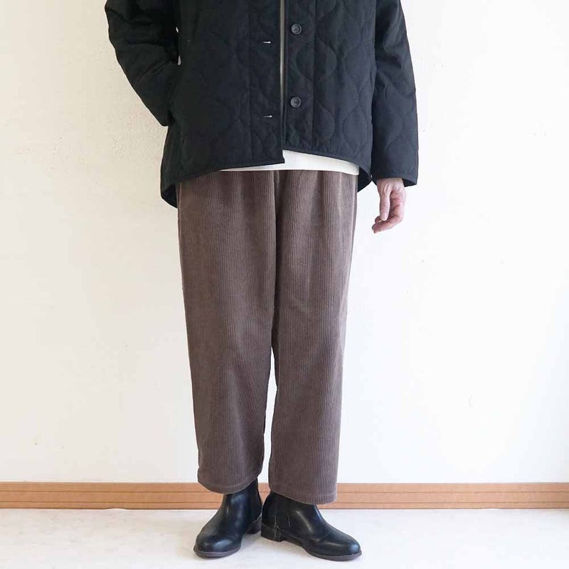 Branch m‘.,ブランチエム,ナチュラル,30代,40代,50代,60代,コットン,綿,ゆったり,テーパード,テーパードパンツ,コーデュロイパンツ,コーデュロイ,パンツ,サッカーコール