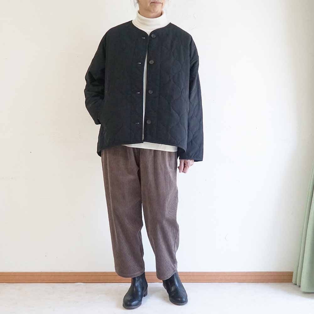 Branch m‘.,ブランチエム,ナチュラル,30代,40代,50代,60代,コットン,綿,ゆったり,テーパード,テーパードパンツ,コーデュロイパンツ,コーデュロイ,パンツ,サッカーコール