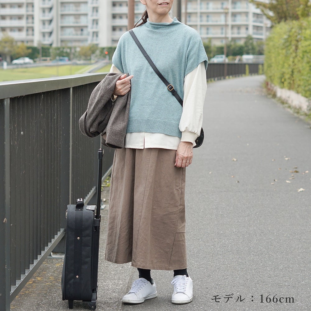 Branch m‘.,ブランチエム,ナチュラル,30代,40代,50代,60代,ウール,綿,ゆったり,ニット,ベスト,ニットベスト,ボトルネック,ボトルネックベスト,ハイネック,ハイネックベスト,