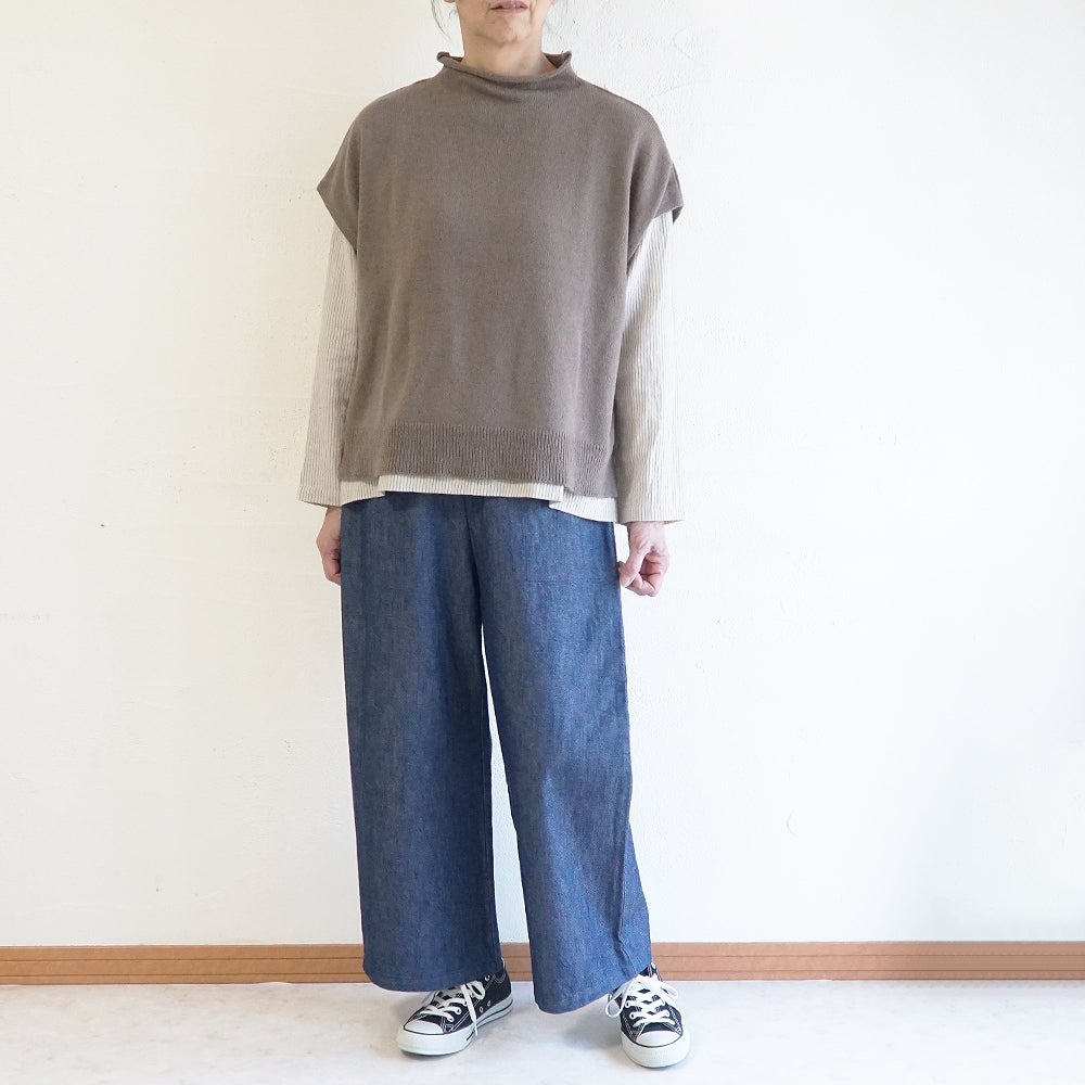 Branch m‘.,ブランチエム,ナチュラル,30代,40代,50代,60代,ウール,綿,ゆったり,ニット,ベスト,ニットベスト,ボトルネック,ボトルネックベスト,ハイネック,ハイネックベスト,