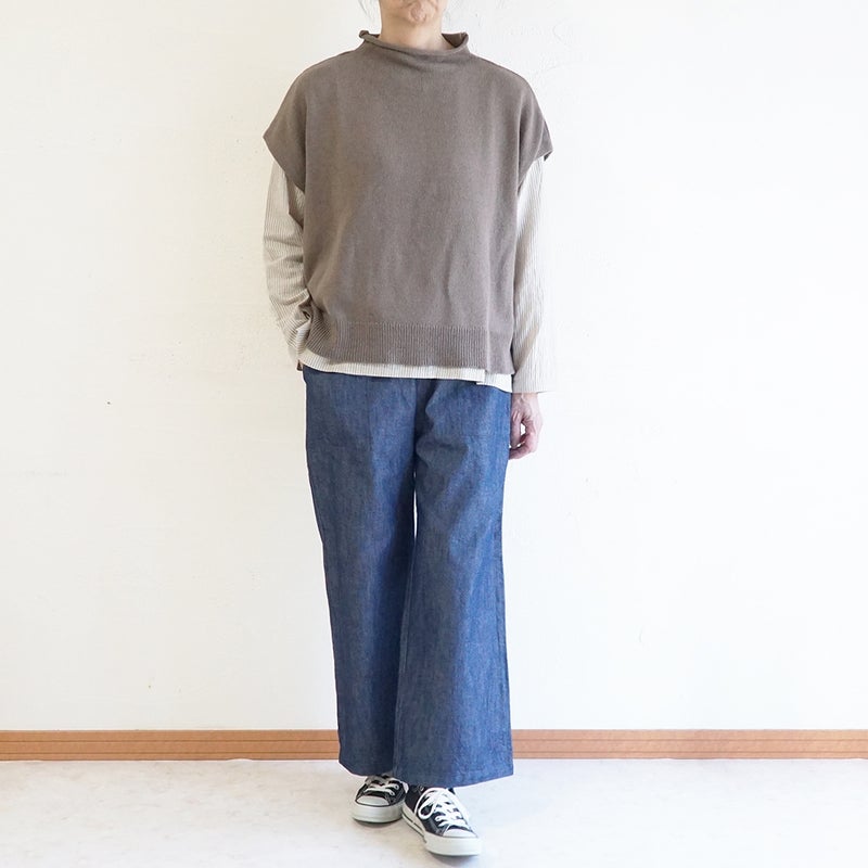 Branch m‘.,ブランチエム,ナチュラル,30代,40代,50代,60代,ウール,綿,ゆったり,ニット,ベスト,ニットベスト,ボトルネック,ボトルネックベスト,ハイネック,ハイネックベスト,