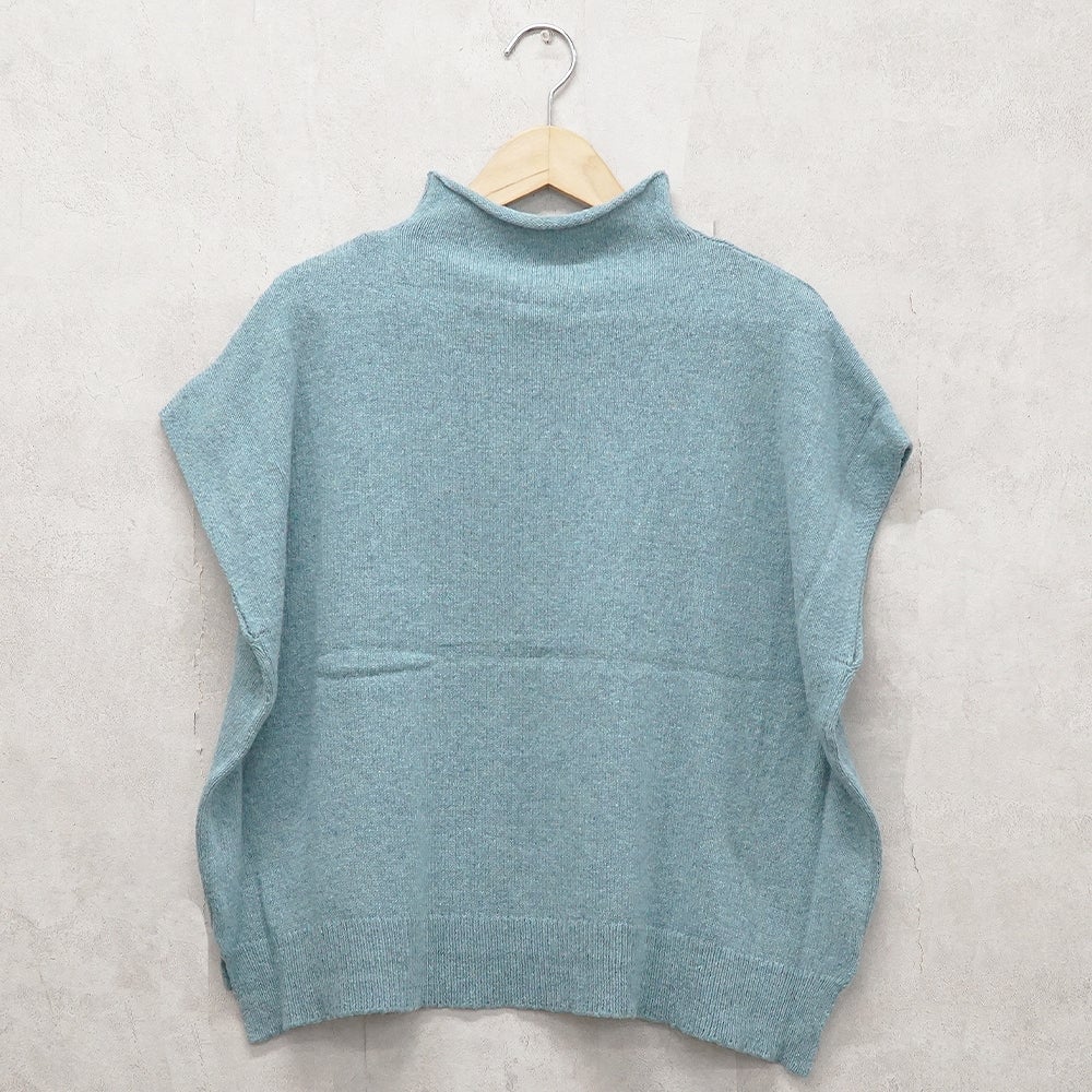 Branch m‘.,ブランチエム,ナチュラル,30代,40代,50代,60代,ウール,綿,ゆったり,ニット,ベスト,ニットベスト,ボトルネック,ボトルネックベスト,ハイネック,ハイネックベスト,