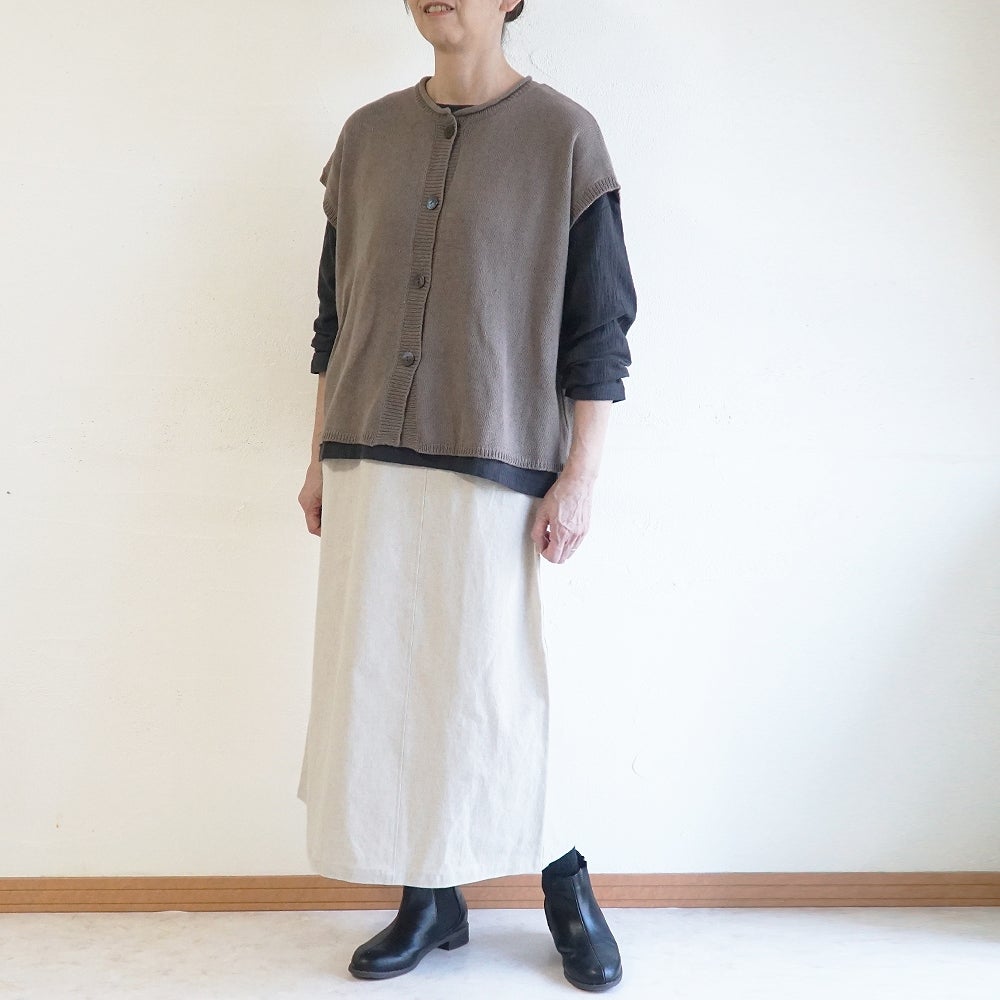 Branch m‘.,ブランチエム,ナチュラル,30代,40代,50代,60代,ウール,綿,ゆったり,ニット,ベスト,ニットベスト,前あき,前あきベスト,