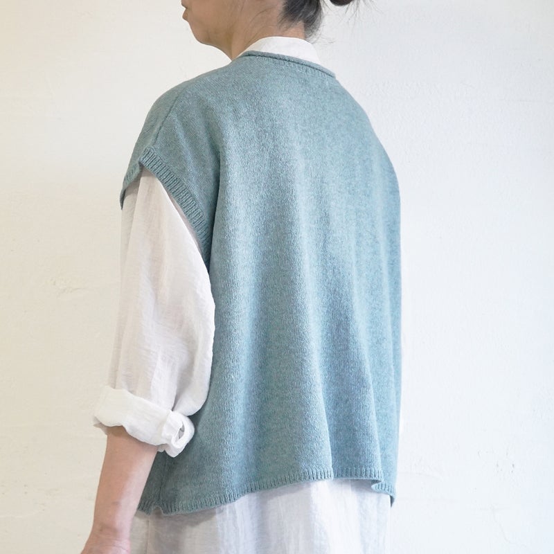 Branch m‘.,ブランチエム,ナチュラル,30代,40代,50代,60代,ウール,綿,ゆったり,ニット,ベスト,ニットベスト,前あき,前あきベスト,
