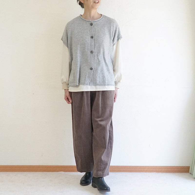 Branch m‘.,ブランチエム,ナチュラル,30代,40代,50代,60代,ウール,綿,ゆったり,ニット,ベスト,ニットベスト,前あき,前あきベスト,