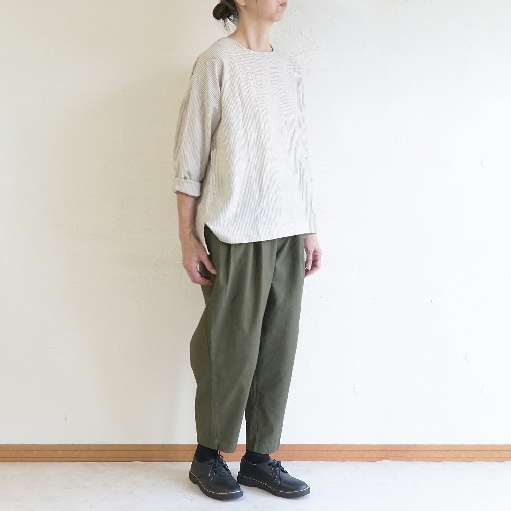 Branch m‘.,ブランチエム,ナチュラル,30代,40代,50代,60代,リネン,ゆったり,コットン,綿,pants,パンツ,テーパードパンツ,テーパード,タックパンツ,タック,タックテーパード,タックテーパードパンツ