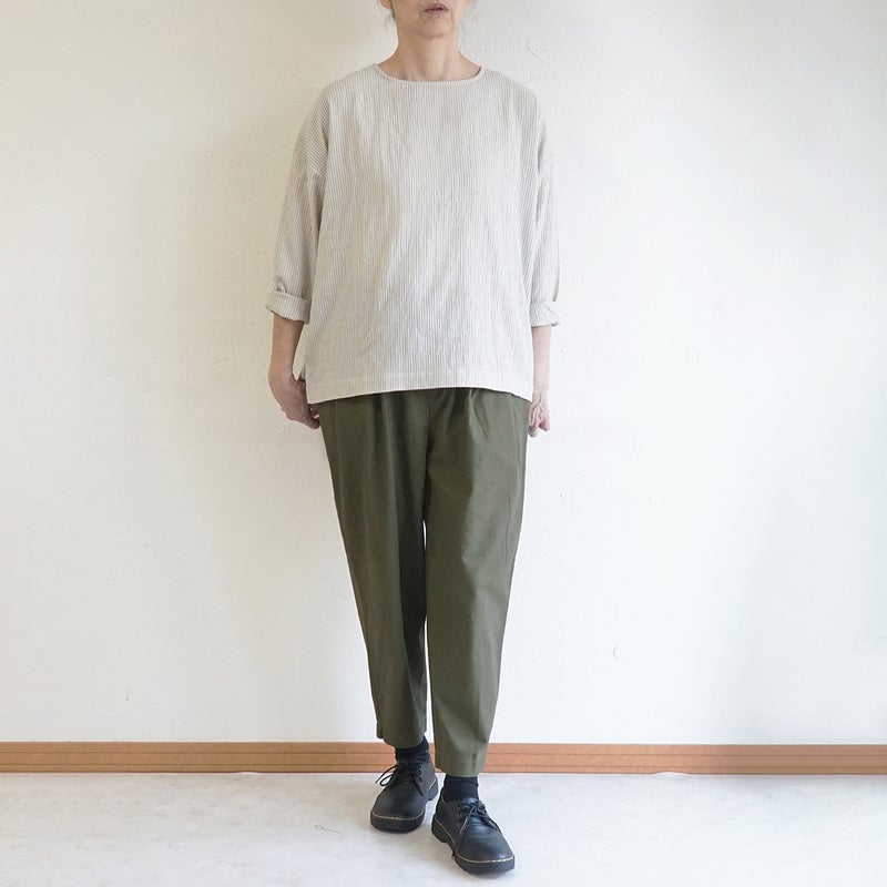 Branch m‘.,ブランチエム,ナチュラル,30代,40代,50代,60代,リネン,ゆったり,コットン,綿,pants,パンツ,テーパードパンツ,テーパード,タックパンツ,タック,タックテーパード,タックテーパードパンツ