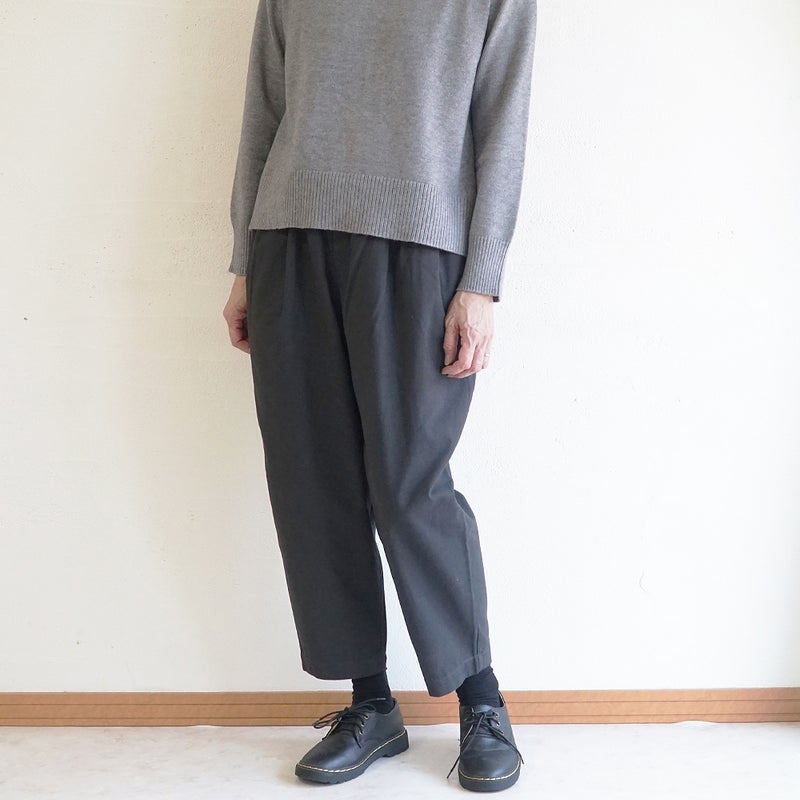 Branch m‘.,ブランチエム,ナチュラル,30代,40代,50代,60代,リネン,ゆったり,コットン,綿,pants,パンツ,テーパードパンツ,テーパード,タックパンツ,タック,タックテーパード,タックテーパードパンツ