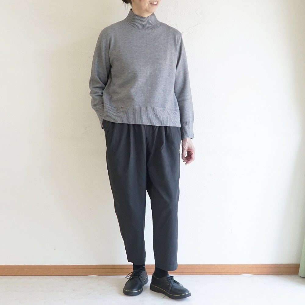 Branch m‘.,ブランチエム,ナチュラル,30代,40代,50代,60代,リネン,ゆったり,コットン,綿,pants,パンツ,テーパードパンツ,テーパード,タックパンツ,タック,タックテーパード,タックテーパードパンツ