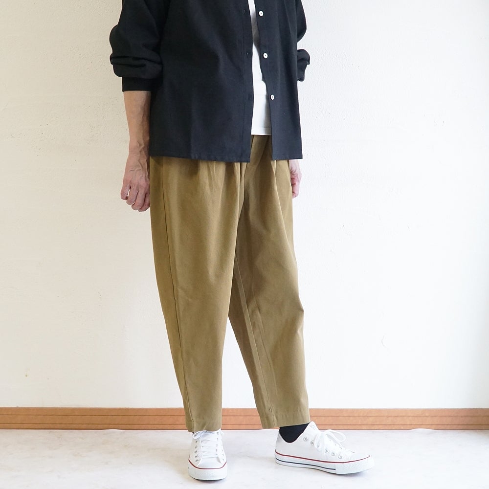 Branch m‘.,ブランチエム,ナチュラル,30代,40代,50代,60代,リネン,ゆったり,コットン,綿,pants,パンツ,テーパードパンツ,テーパード,タックパンツ,タック,タックテーパード,タックテーパードパンツ