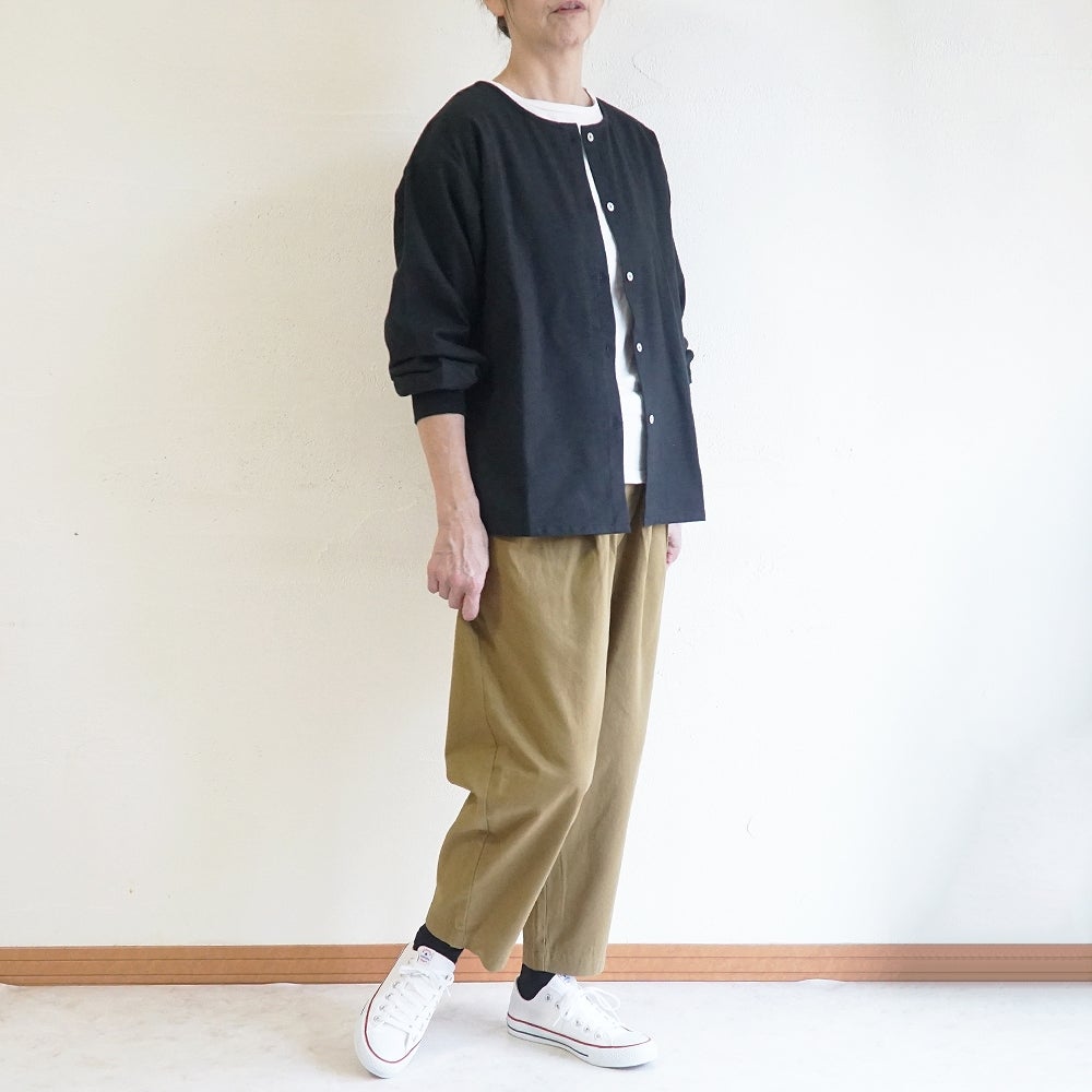 Branch m‘.,ブランチエム,ナチュラル,30代,40代,50代,60代,リネン,ゆったり,コットン,綿,pants,パンツ,テーパードパンツ,テーパード,タックパンツ,タック,タックテーパード,タックテーパードパンツ