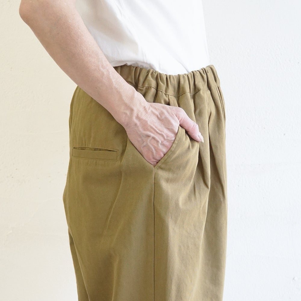 Branch m‘.,ブランチエム,ナチュラル,30代,40代,50代,60代,リネン,ゆったり,コットン,綿,pants,パンツ,テーパードパンツ,テーパード,タックパンツ,タック,タックテーパード,タックテーパードパンツ