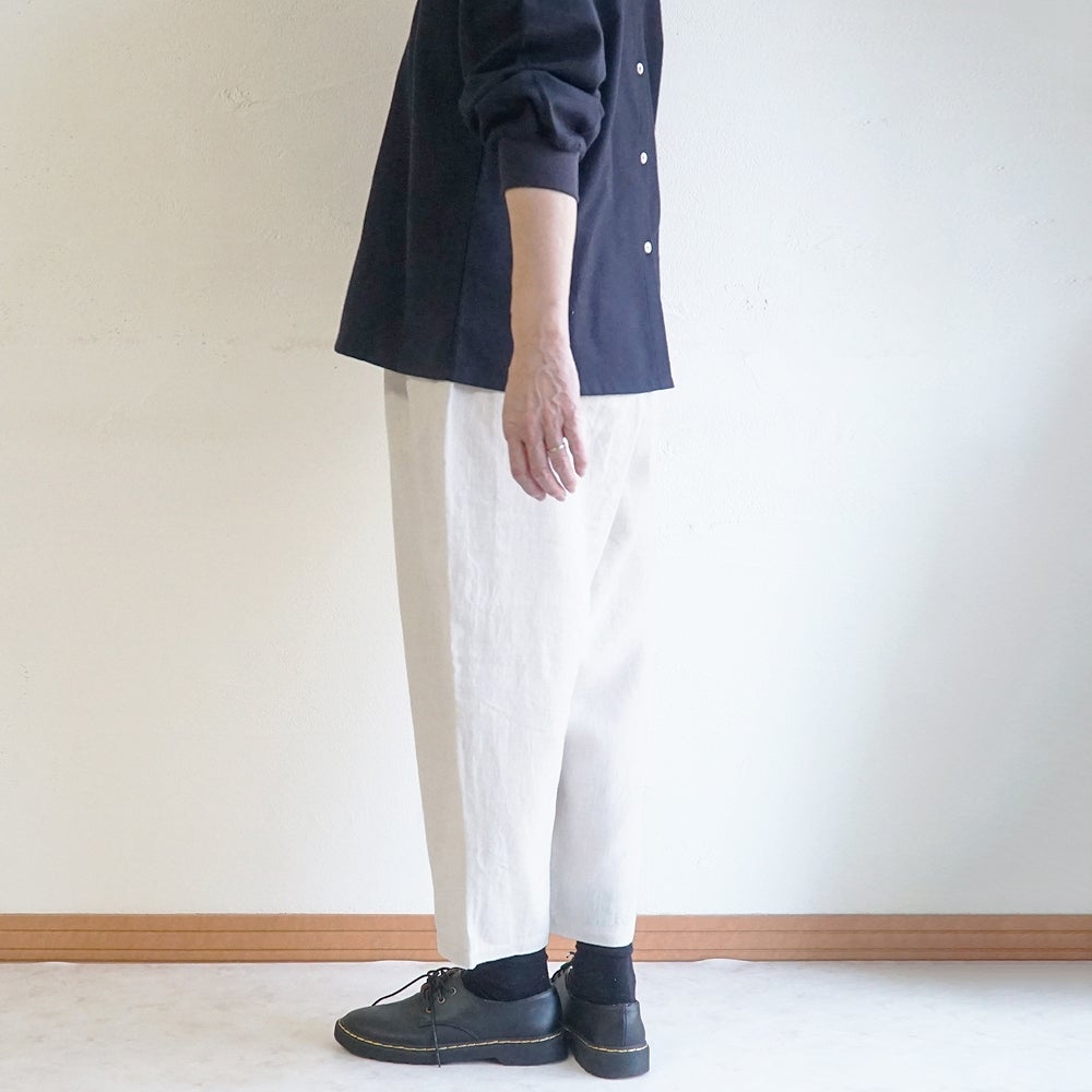 Branch m‘.,ブランチエム,ナチュラル,30代,40代,50代,60代,リネン,ゆったり,麻,pants,パンツ,テーパードパンツ,テーパード,タックパンツ,タック,タックテーパード,タックテーパードパンツ,te-to,テト